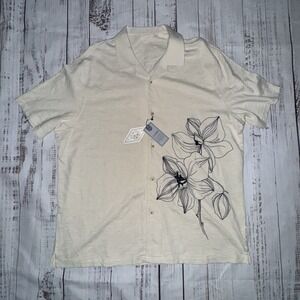 ROWM Shirt Men's XL Short Sleeve Button Up Weekender Button Up NWT Floral